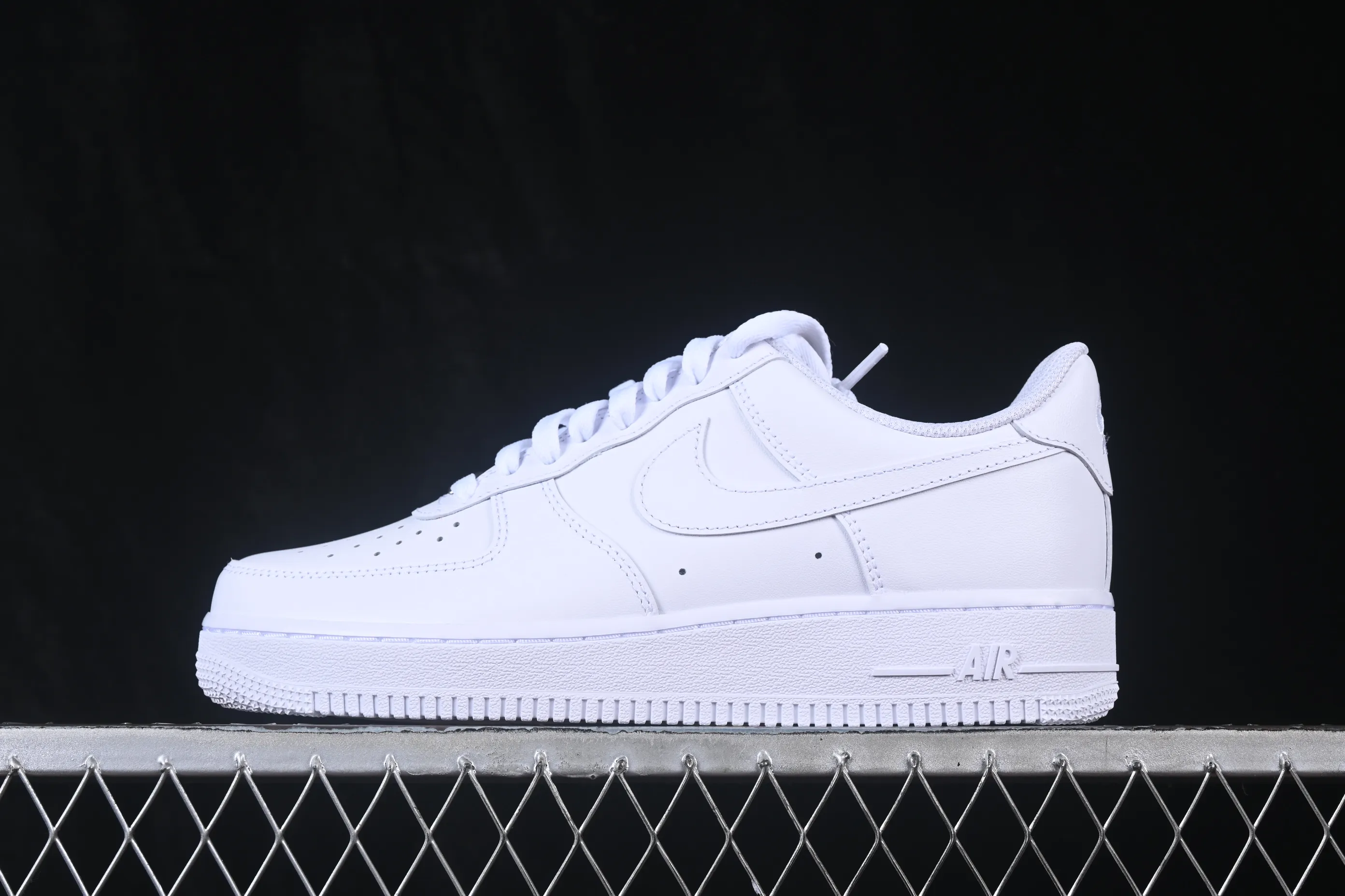 All categories Nk Air Force 1 Air Force series Nk Air Force 1 Low Air Force low-top DC version Nike Air Force 1'07 Low all-white top layer Air Force 1 low-top casual sneakers CW2288-111